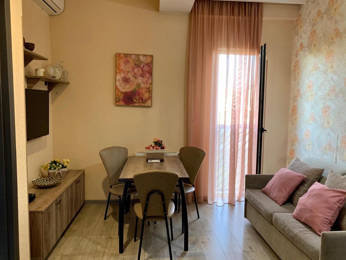 Lech Kachinski Apartment 3 Tbiliszi Kültér fotó